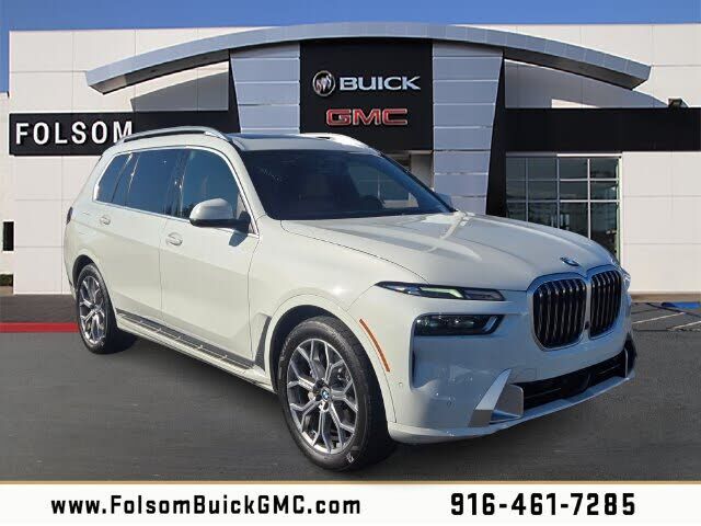 2023 BMW X7