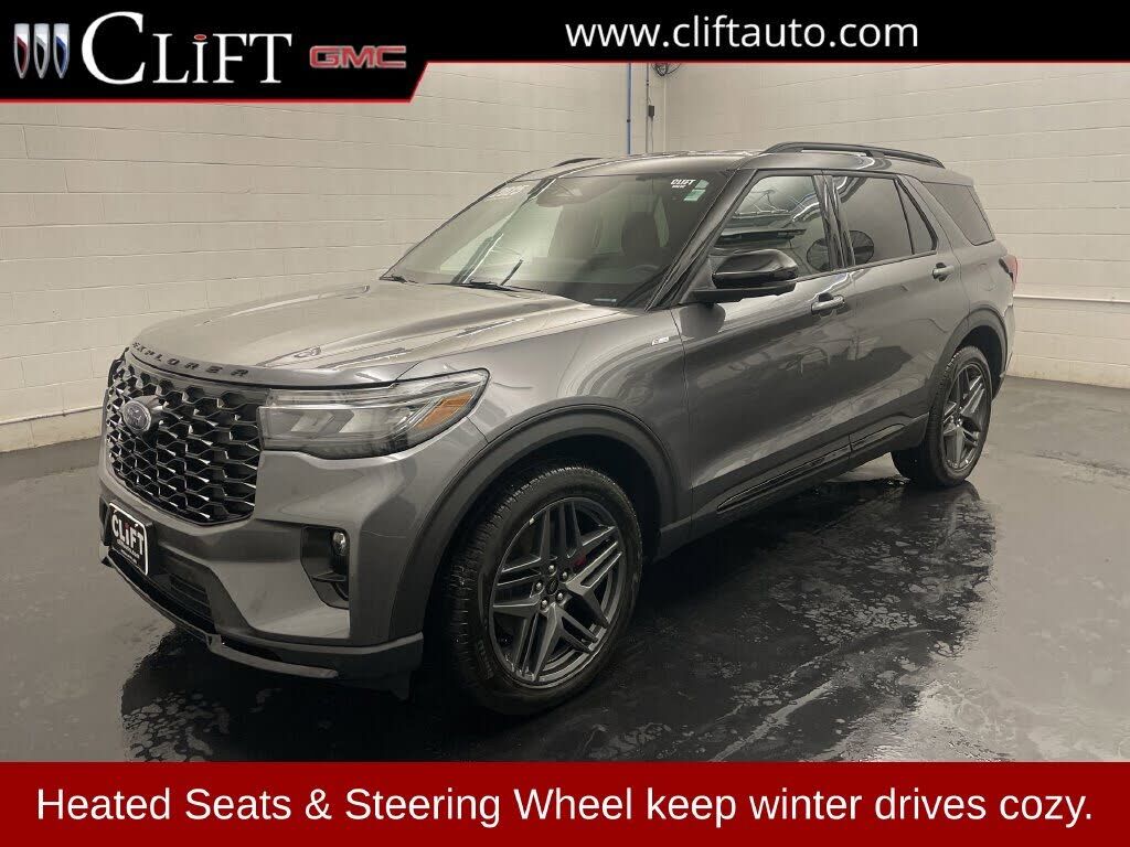 2025 FORD Explorer