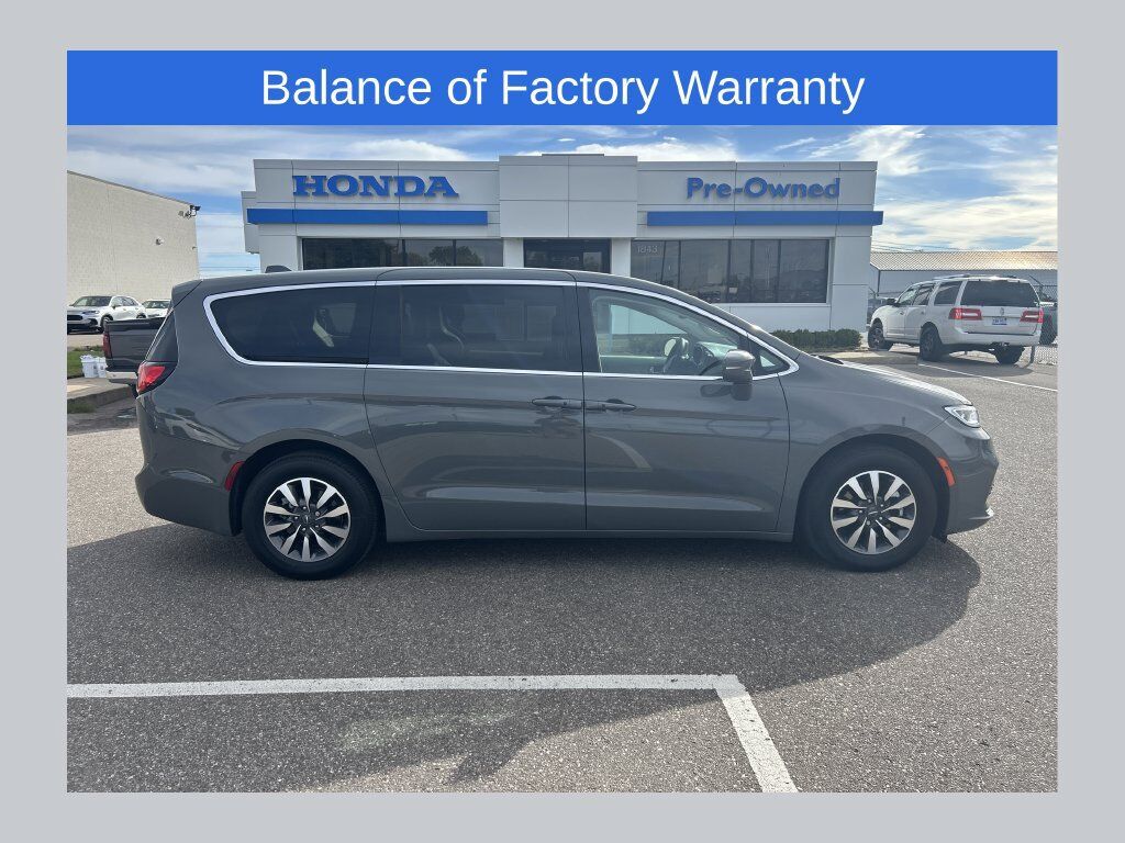 2022 CHRYSLER Pacifica