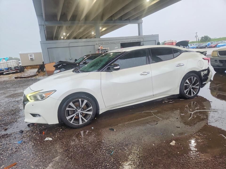 2016 NISSAN Maxima