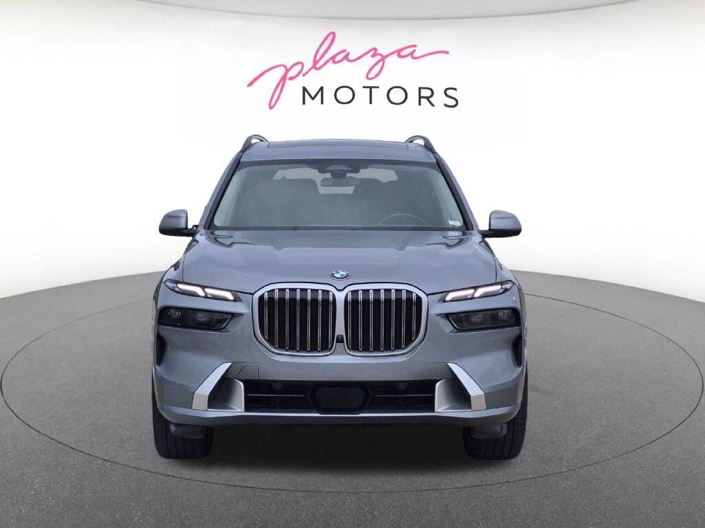2024 BMW X7