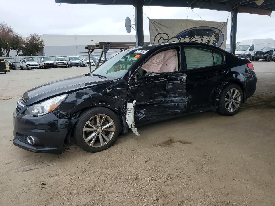 2013 SUBARU Legacy