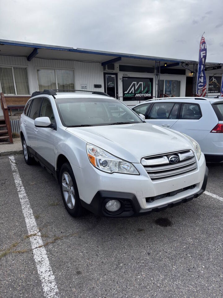 2013 SUBARU Outback