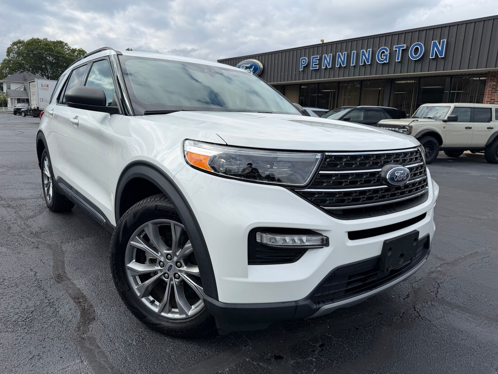 2023 FORD Explorer