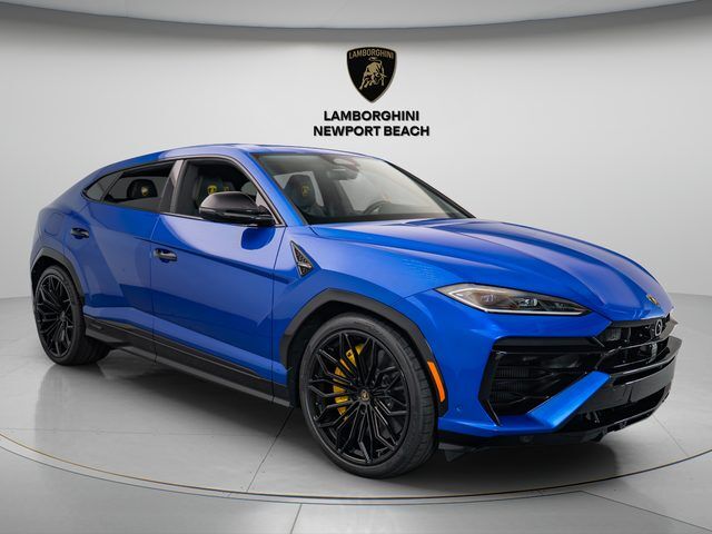 2026 LAMBORGHINI URUS