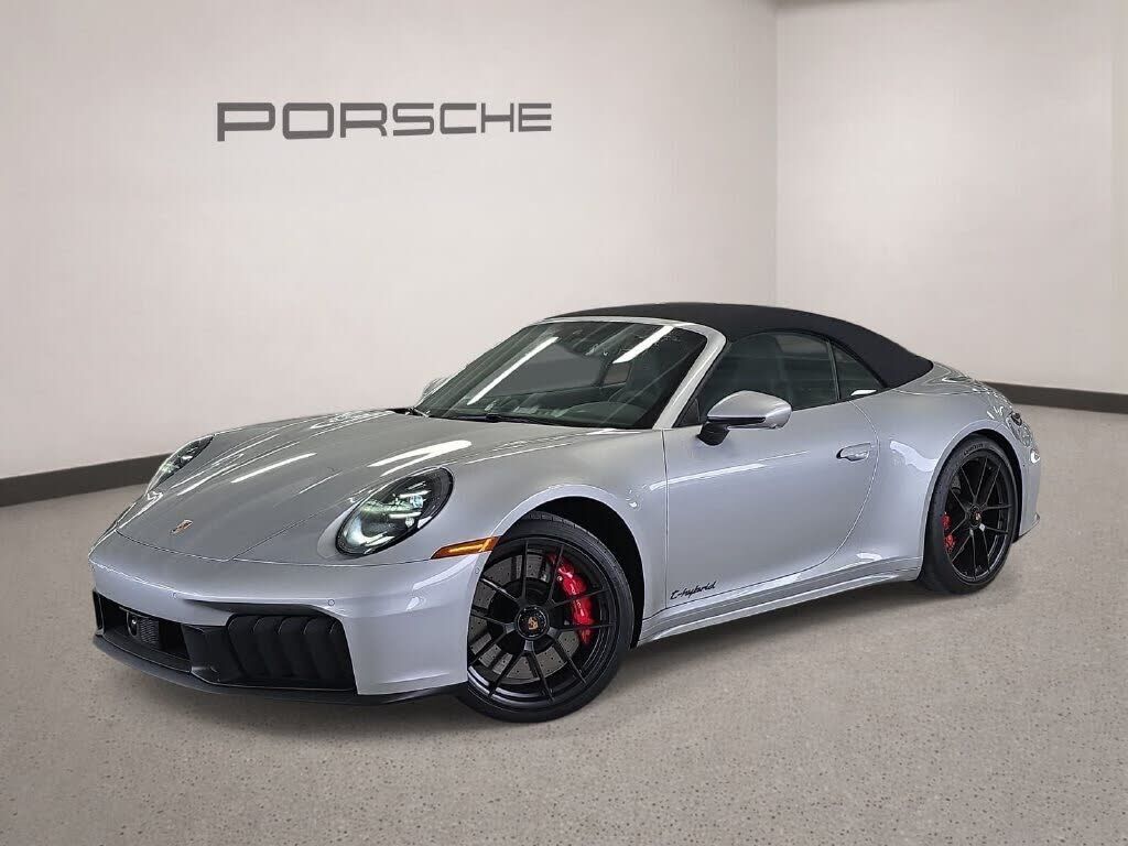 2025 PORSCHE 911