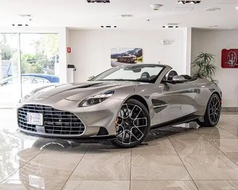 2026 ASTON MARTIN Vanquish