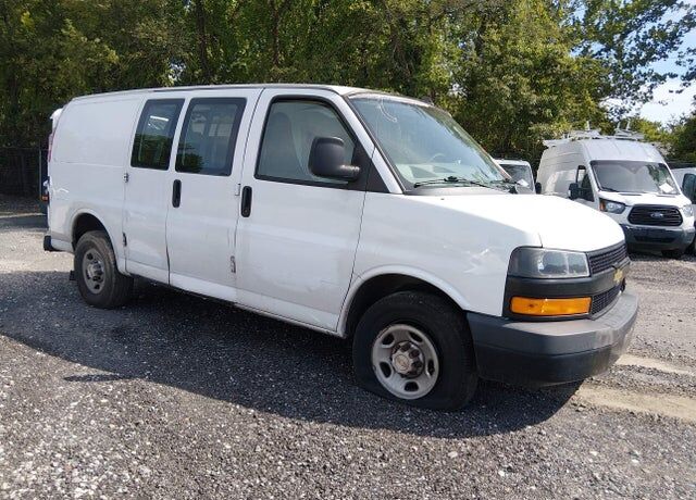 2020 CHEVROLET Express