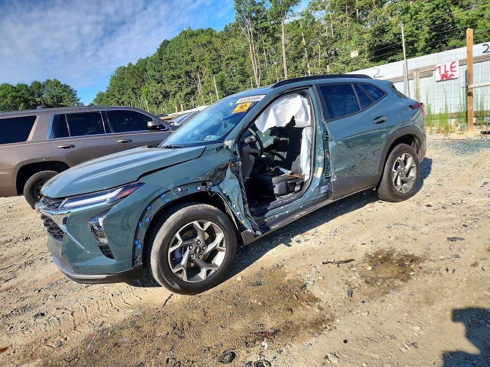 2026 CHEVROLET Trax