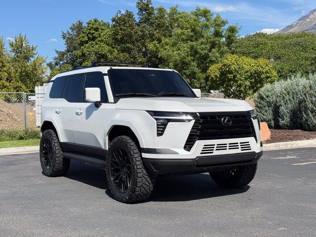 2024 LEXUS GX