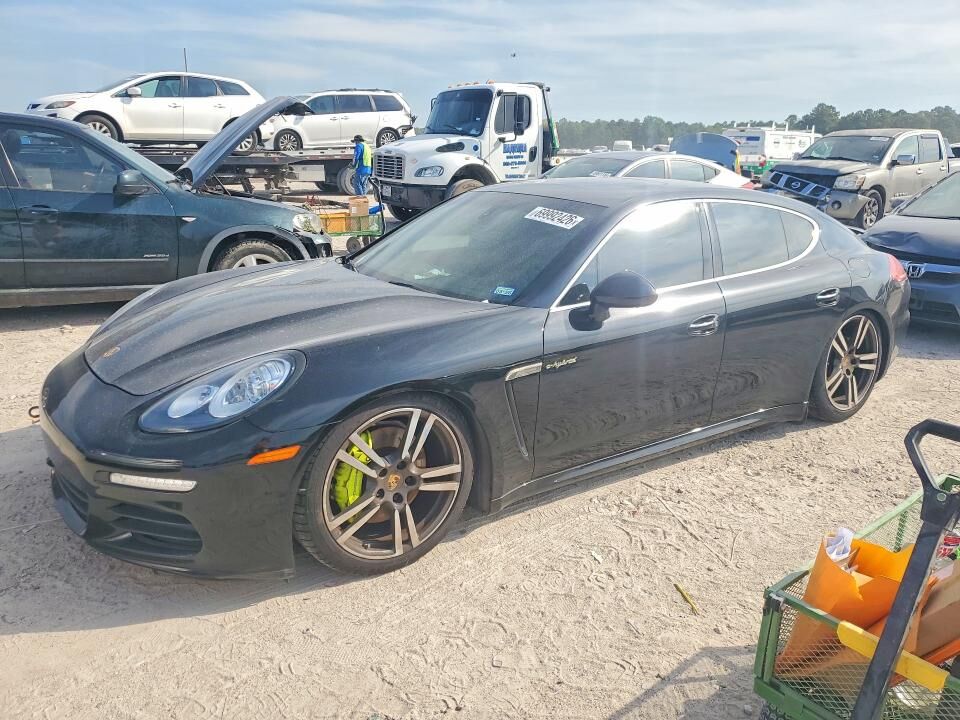 2014 PORSCHE Panamera