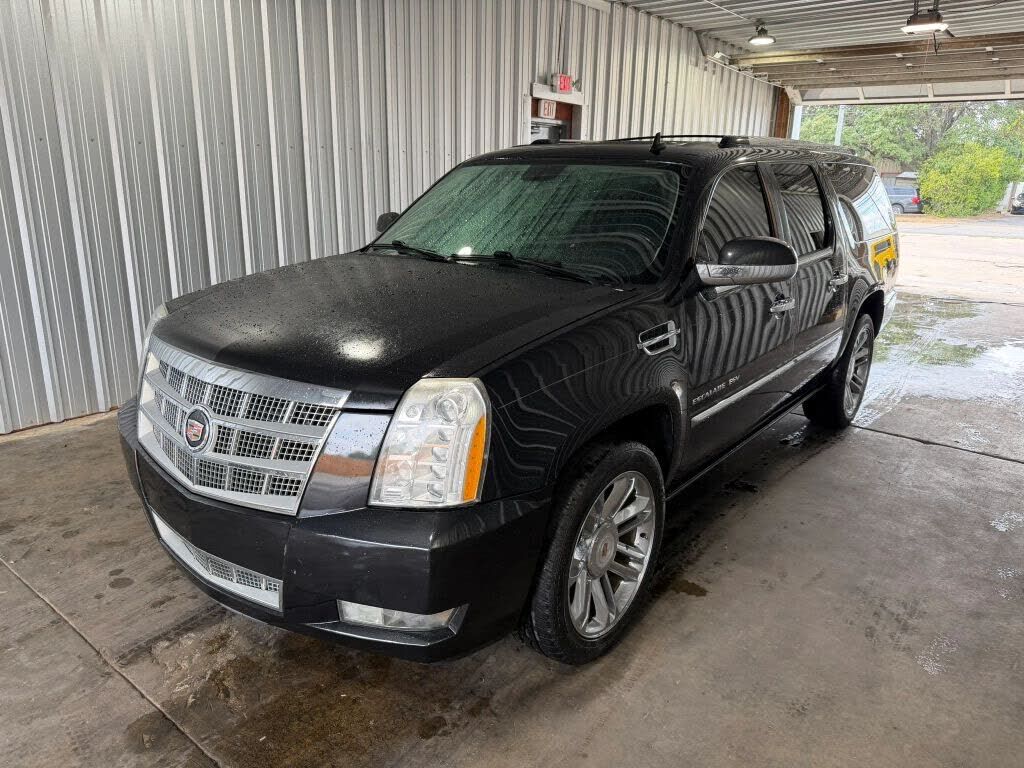 2013 CADILLAC Escalade