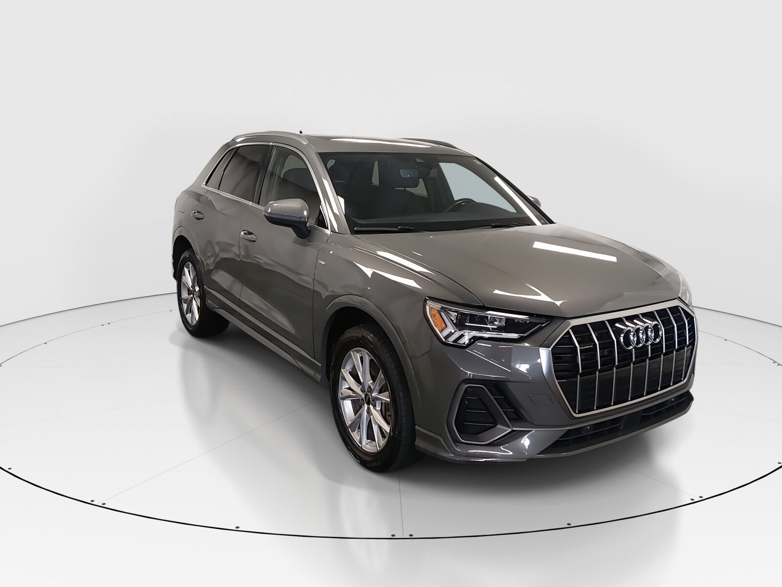 2024 AUDI Q3
