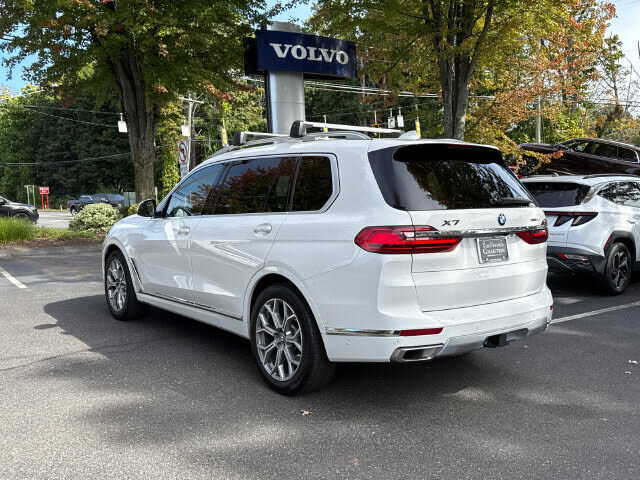 2021 BMW X7