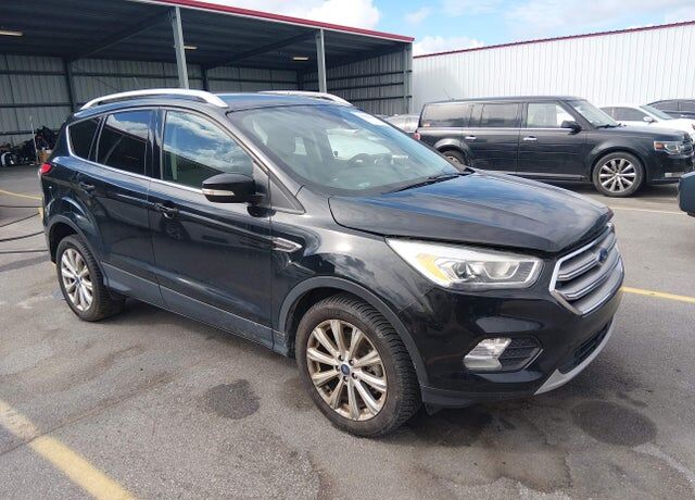 2017 FORD Escape