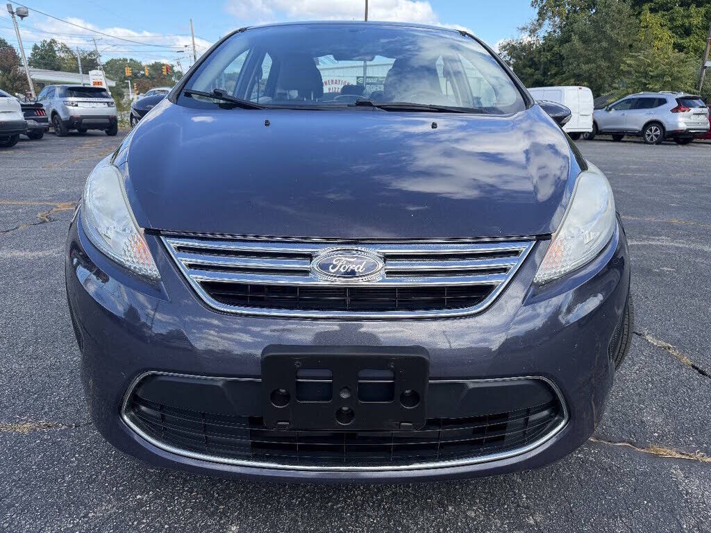 2013 FORD Fiesta