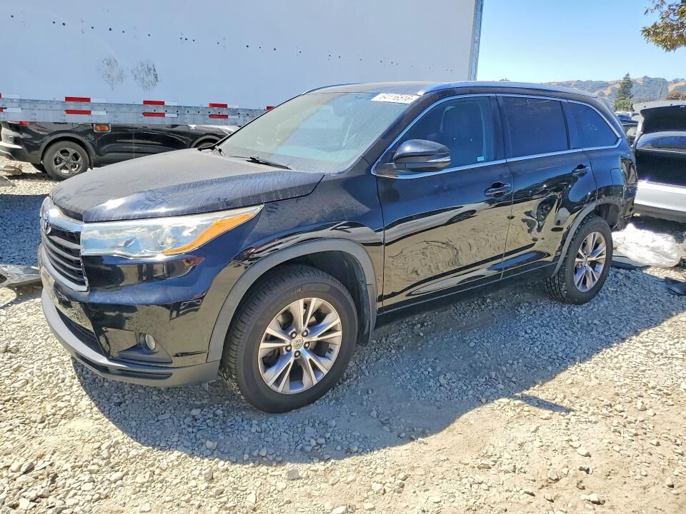 2015 TOYOTA Highlander
