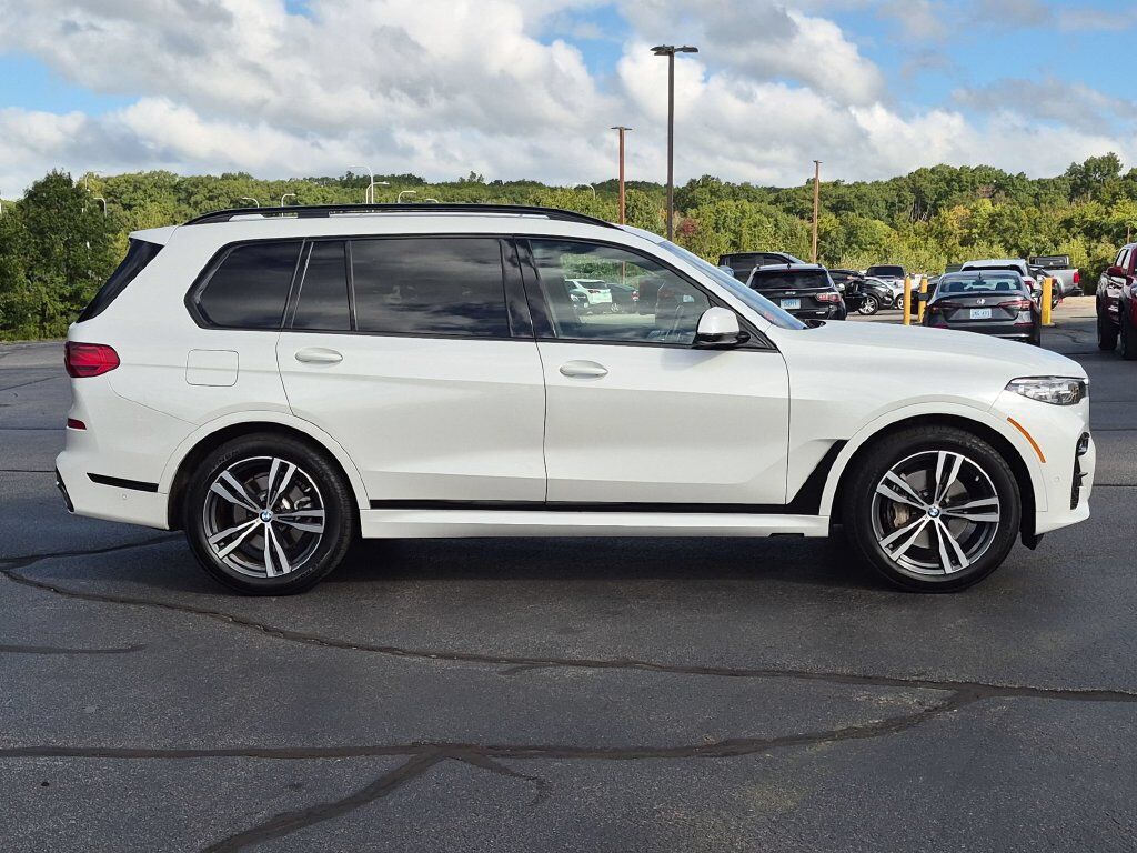 2022 BMW X7