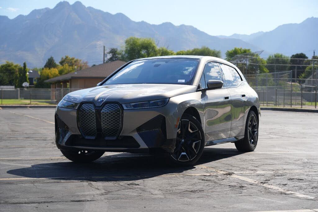 2024 BMW ix