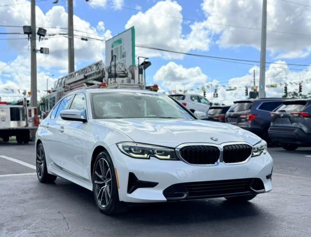 2021 BMW 330i