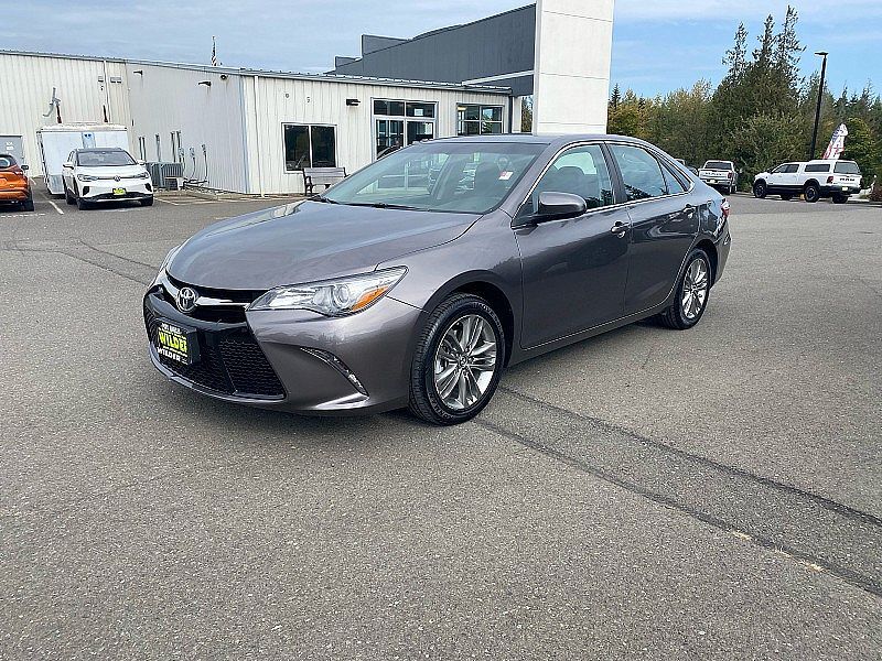 2017 TOYOTA Camry
