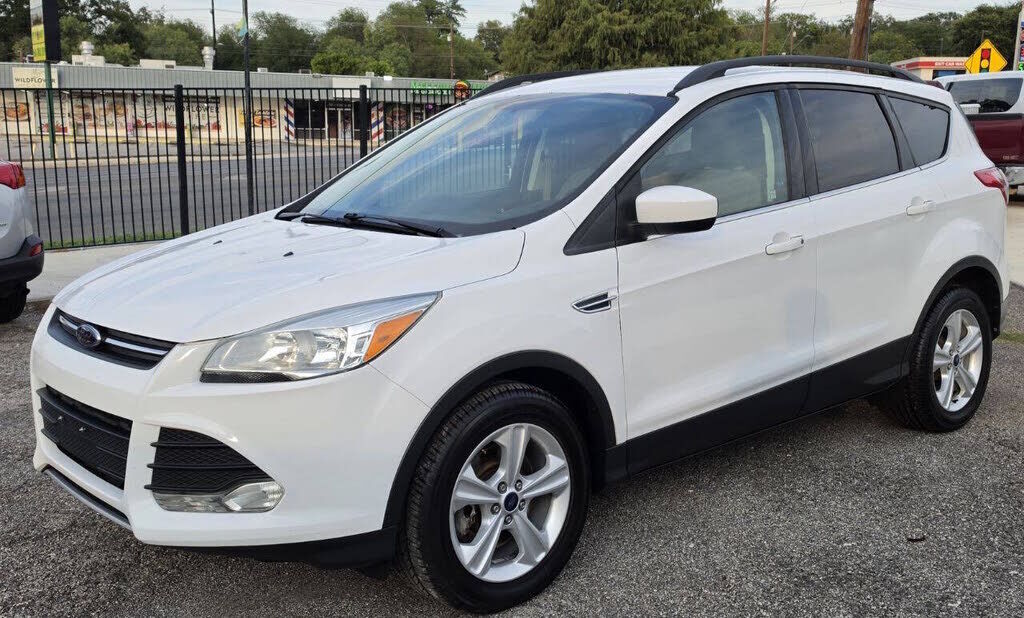 2016 FORD Escape
