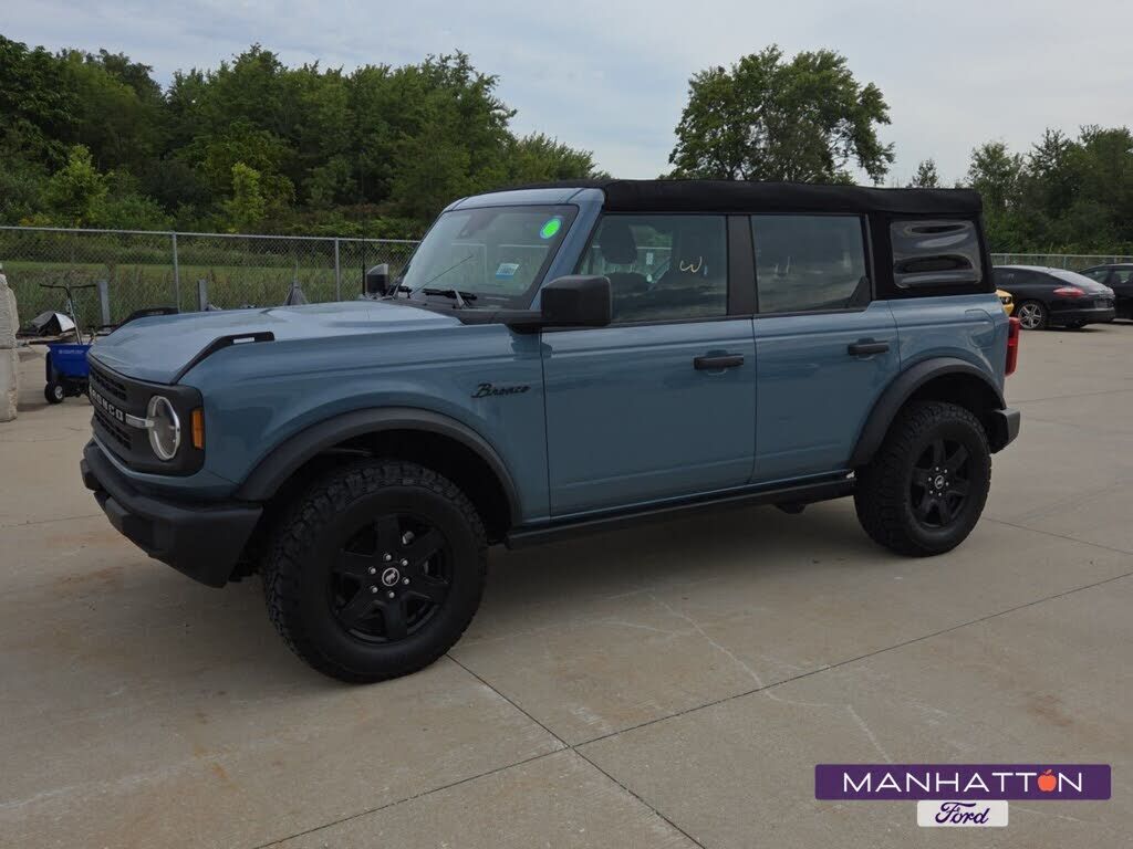 2023 FORD Bronco
