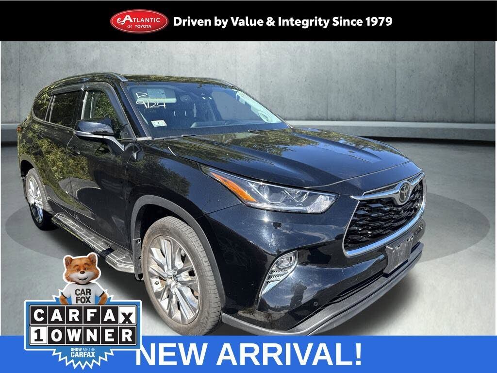 2022 TOYOTA Highlander