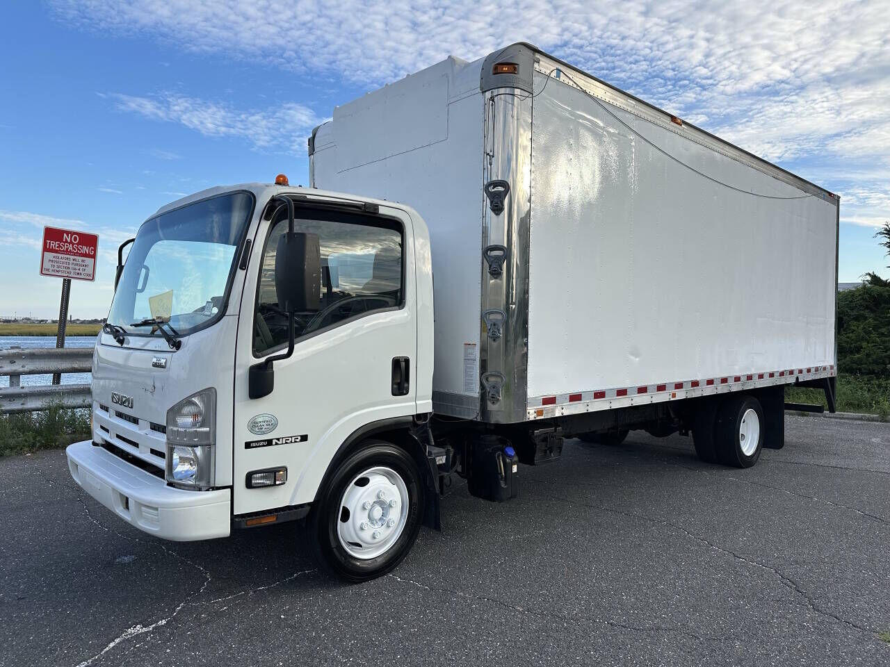 2015 ISUZU NQR/NRR