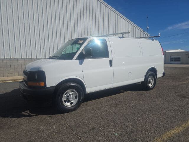 2017 CHEVROLET Express
