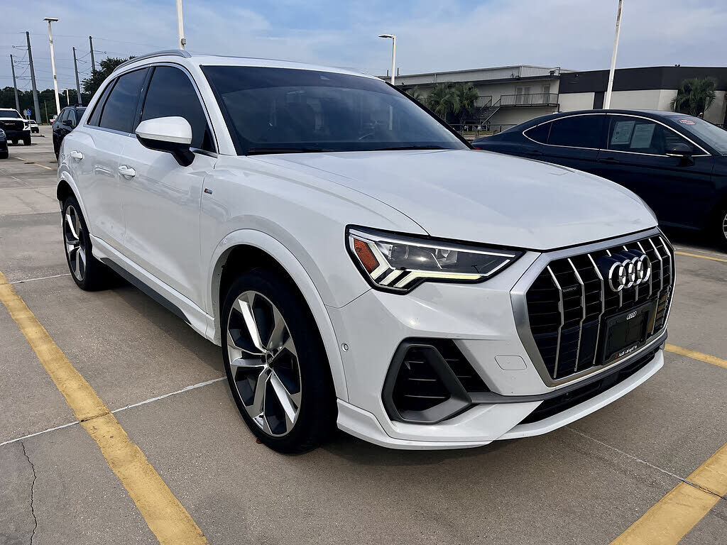 2021 AUDI Q3