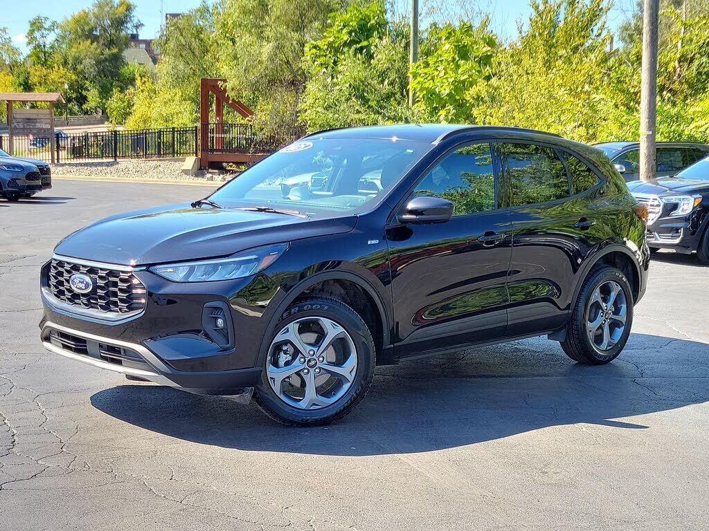 2025 FORD Escape