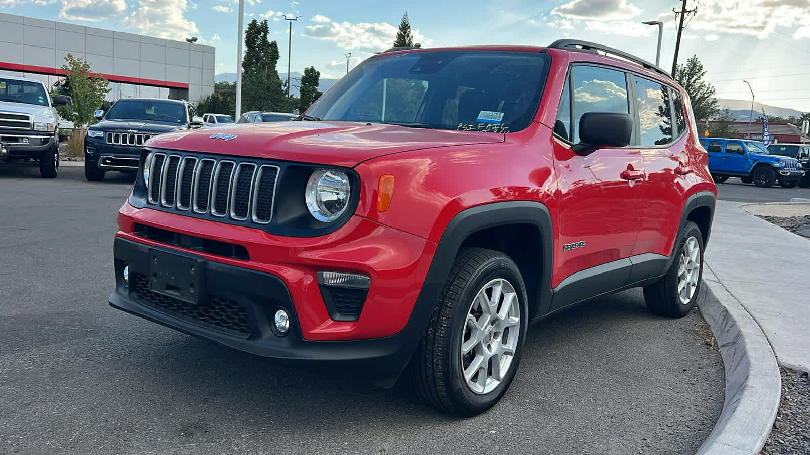 2022 JEEP Renegade