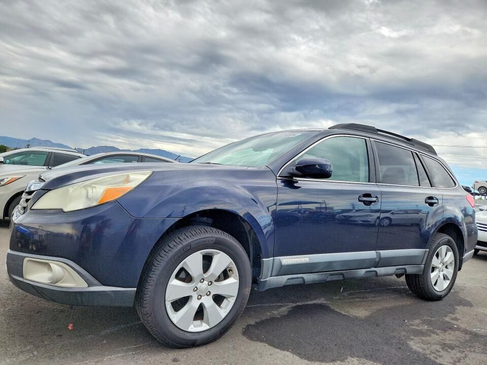 2012 SUBARU Outback