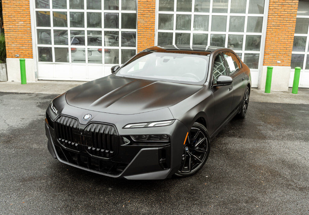2023 BMW i7