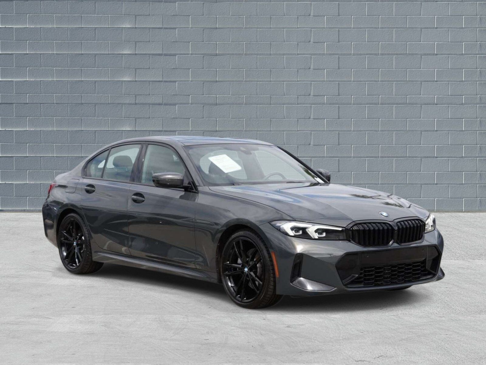 2023 BMW 330i