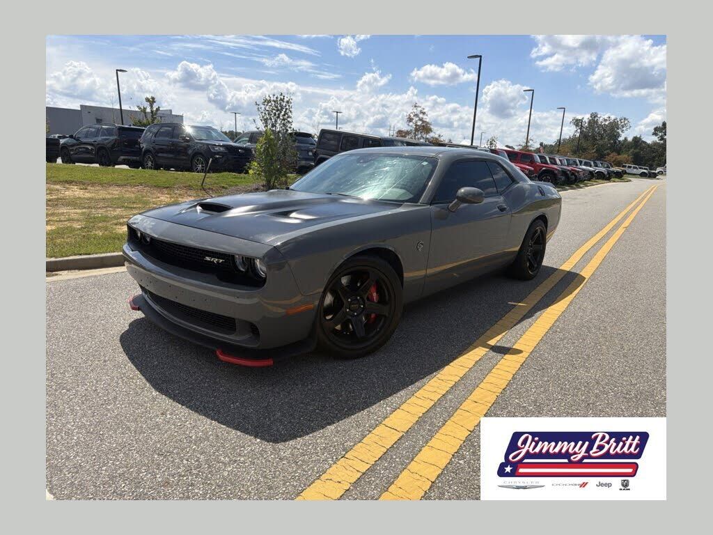 2017 DODGE Challenger