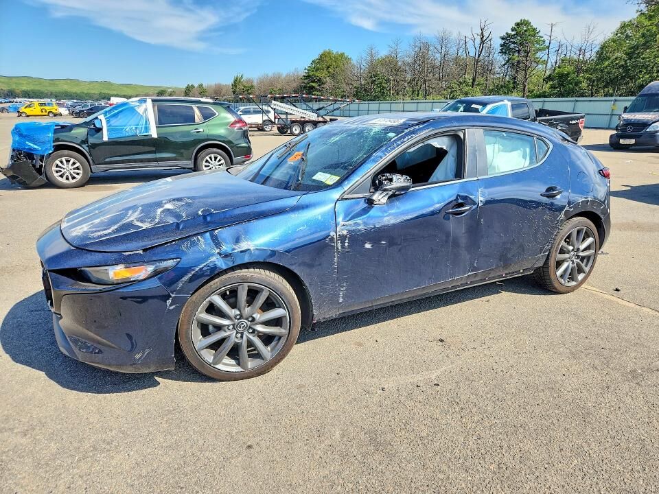 2021 MAZDA Mazda3