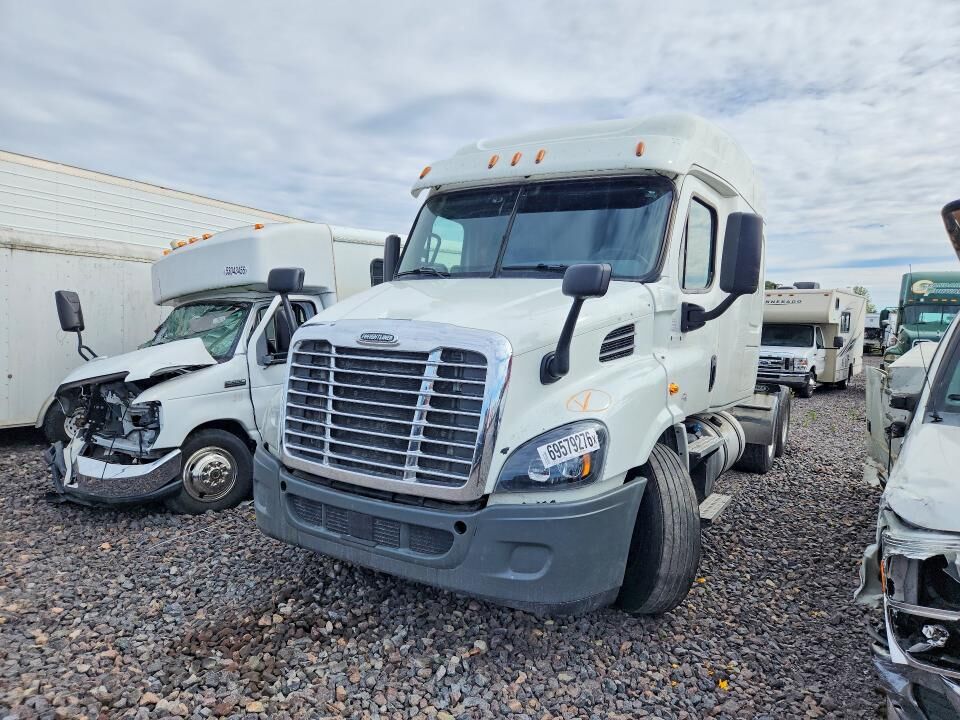 2020 FREIGHTLINER Cascadia