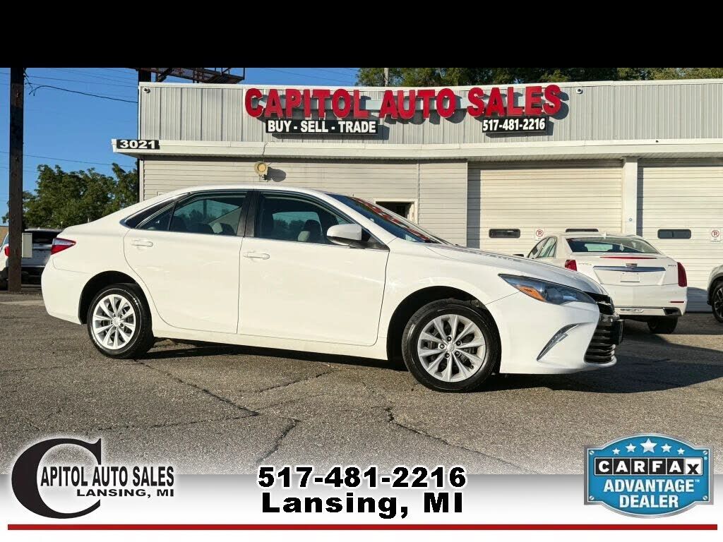 2016 TOYOTA Camry