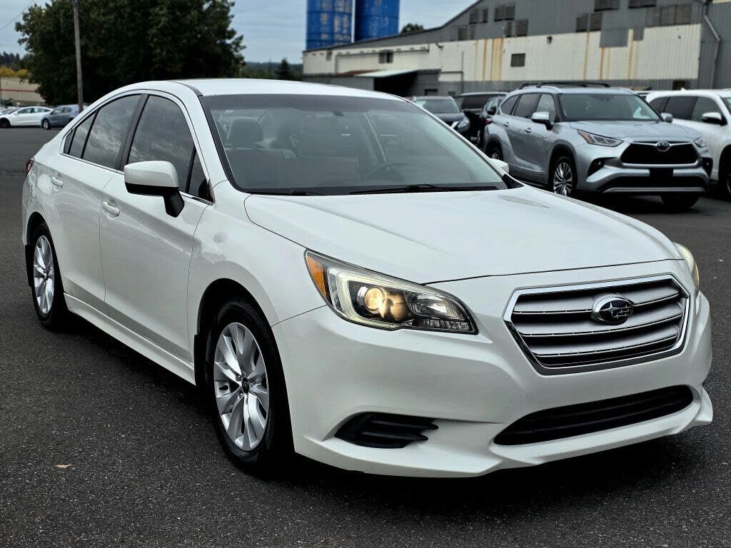 2016 SUBARU Legacy