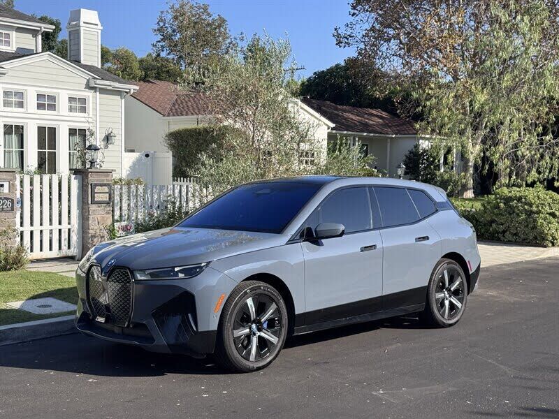 2024 BMW iX