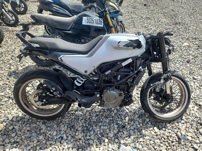 2020 HUSQVARNA Svartpilen/Vitpilen
