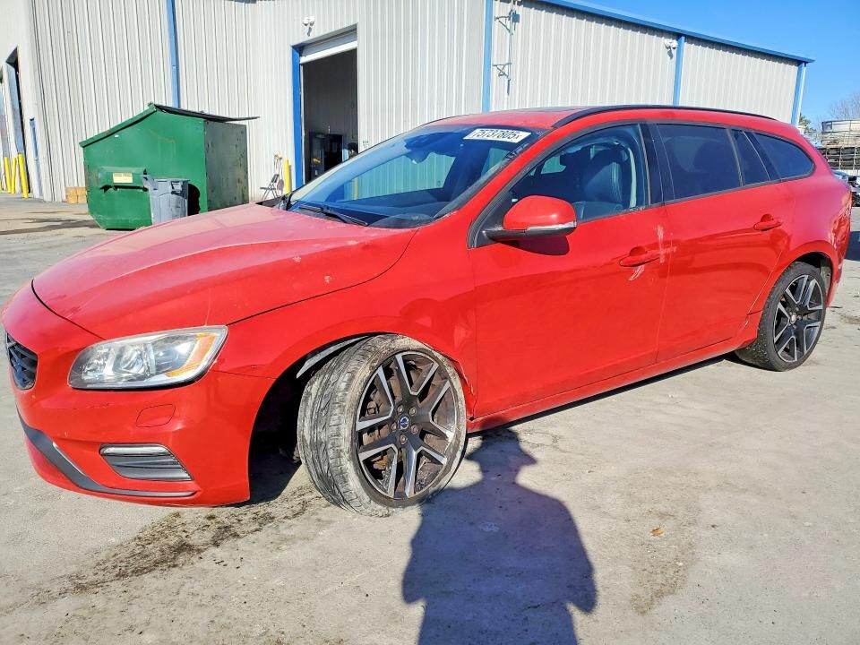 2018 VOLVO V60