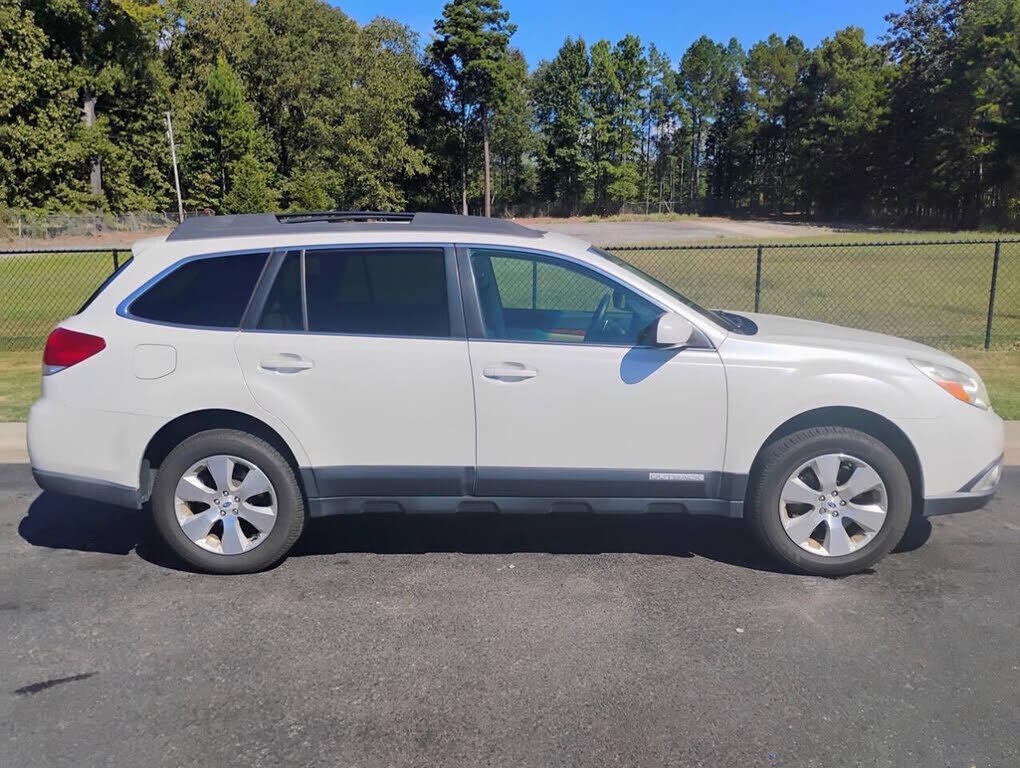 2012 SUBARU Outback