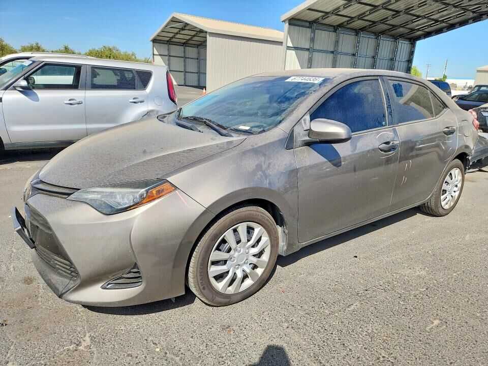 2018 TOYOTA Corolla
