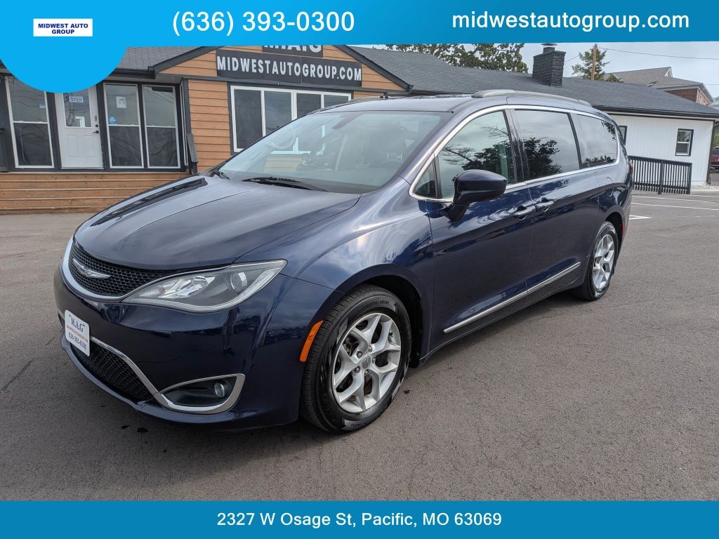 2017 CHRYSLER Pacifica