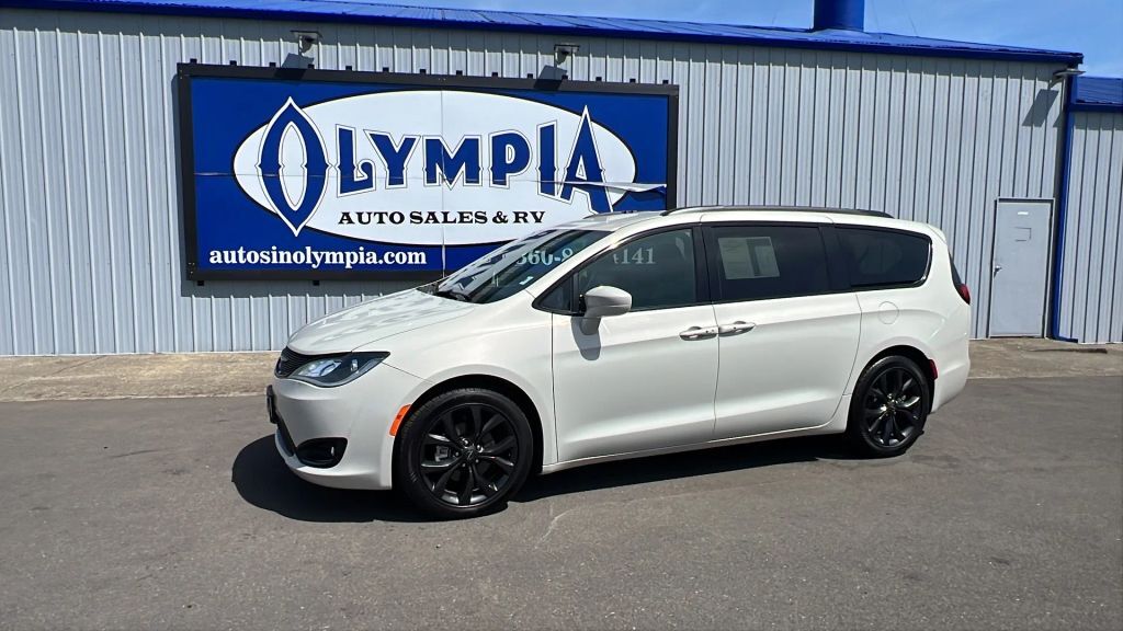 2019 CHRYSLER Pacifica