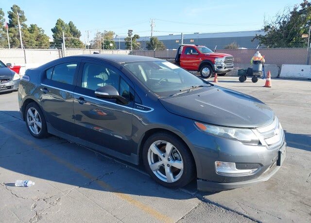 2013 CHEVROLET Volt