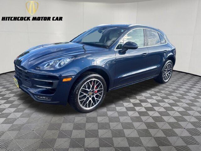 2016 PORSCHE Macan